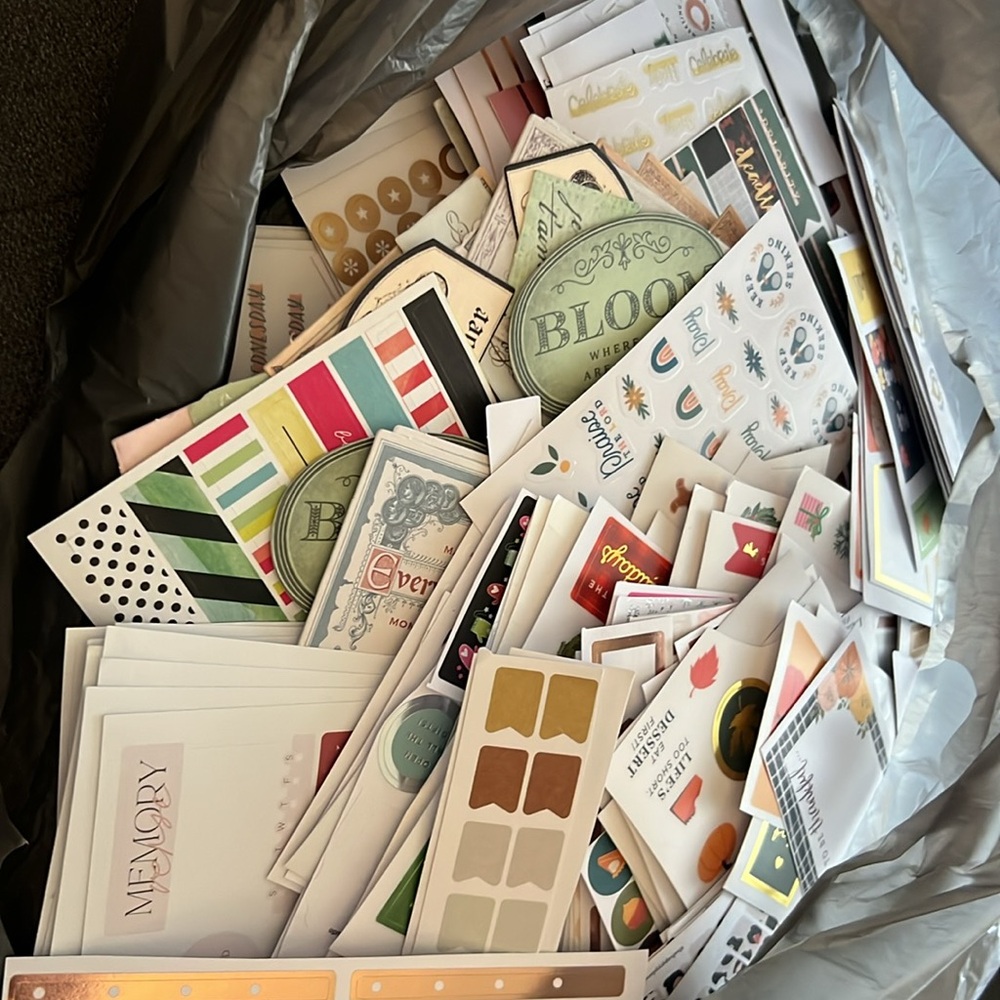 Massive personal size planner clean out. - Picture 14 of 14